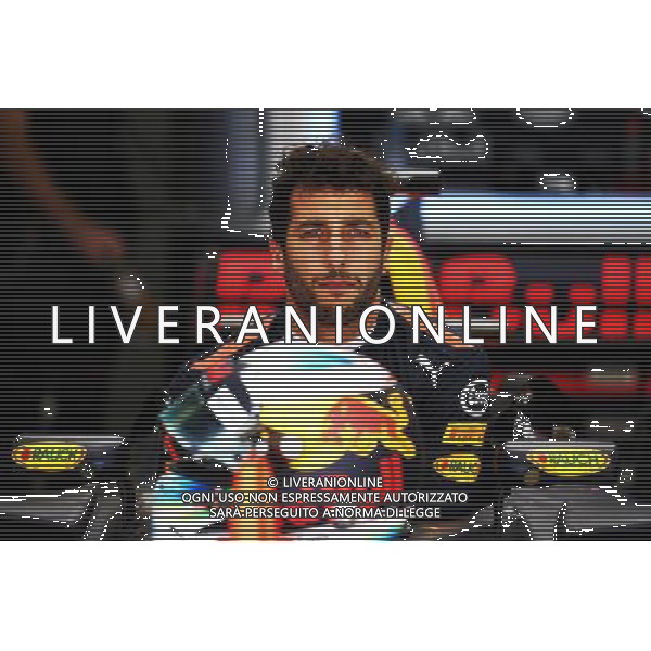 Daniel Ricciardo (AUS) Red Bull Racing RB13. 14.04.2017. Formula 1 World Championship, Rd 3, Bahrain Grand Prix, Sakhir, Bahrain, Practice Day ONLY ITALY AG ALDO LIVERANI SAS