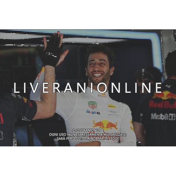 Daniel Ricciardo (AUS) Red Bull Racing. 14.04.2017. Formula 1 World Championship, Rd 3, Bahrain Grand Prix, Sakhir, Bahrain, Practice Day ONLY ITALY AG ALDO LIVERANI SAS