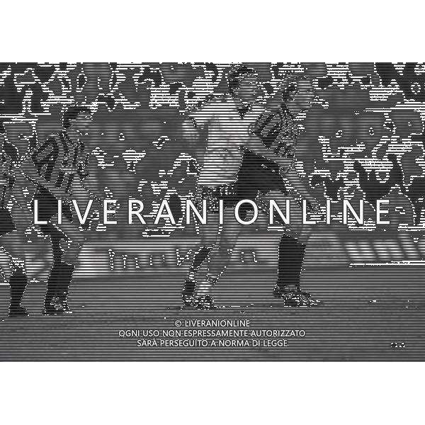 05-11-1986 MILANO SEDICESIMI DI COPPA UEFA INTER LEGIA VARSAVIA 1-0 NELLA FOTO KARL HEIN RUMMENIGGE E ALESSANDRO ALTOBELLI AG ALDO LIVERANI SAS