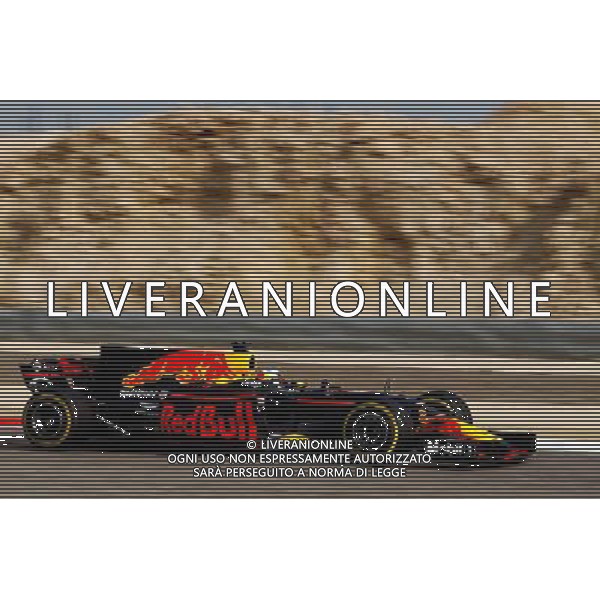 Daniel Ricciardo (AUS) Red Bull Racing RB13. 15.04.2017. Formula 1 World Championship, Rd 3, Bahrain Grand Prix, Sakhir, Bahrain, Qualifying Day. ONLY ITALY AG ALDO LIVERANI SAS