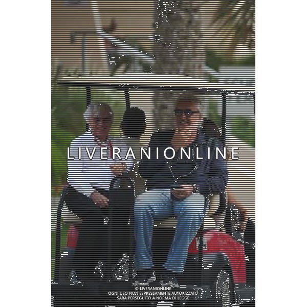 (L to R): Bernie Ecclestone (GBR) with Flavio Briatore (ITA). 15.04.2017. Formula 1 World Championship, Rd 3, Bahrain Grand Prix, Sakhir, Bahrain, Qualifying Day. ONLY ITALY AG ALDO LIVERANI SAS