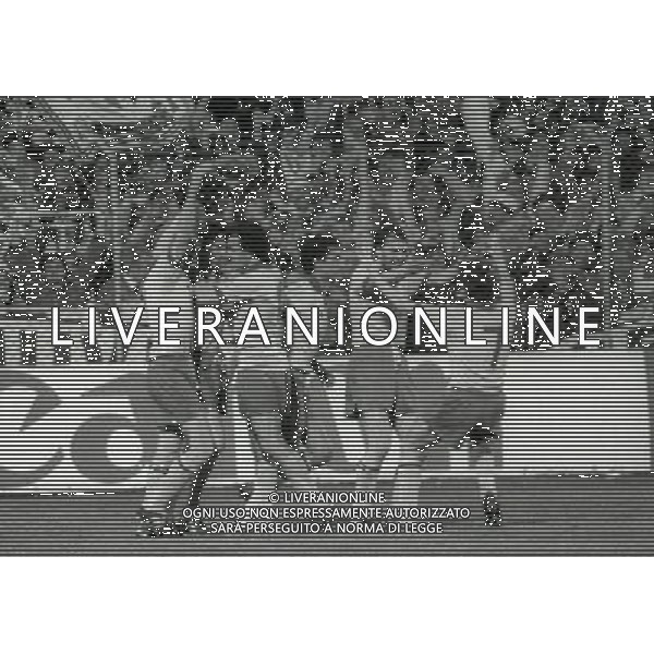 La finale della 24» edizione della Coppa delle Coppe UEFA  stata disputata il 16 maggio 1984 al St. Jakob Stadium di Basilea tra Juventus e Porto NELLA FOTO ABBRACCI GIOCATORI JUVENTUS AG ALDO LIVERANI SAS