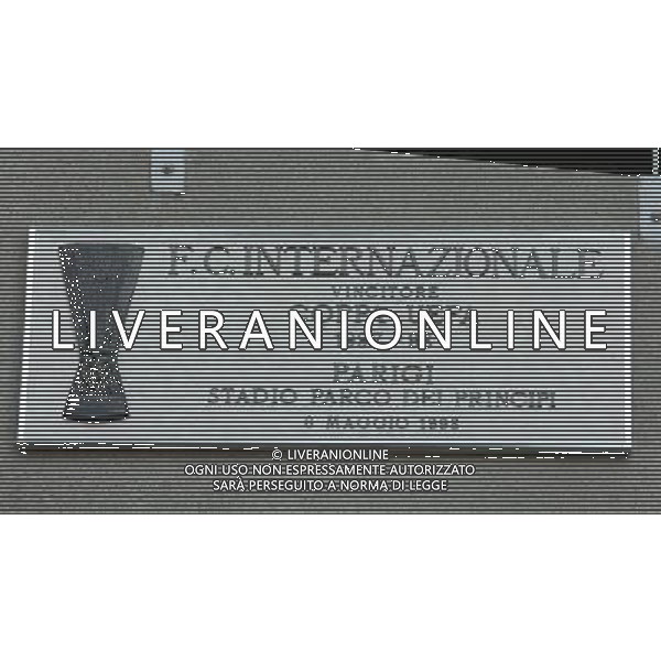 Milano 31/03/2005 Stadio Meazza Targhe Commemorative delle Vittorie di Inter e Milan nella foto: Inter Coppa Uefa 1997/98 foto Danilo Recalcati / Ag.Aldo Liverani