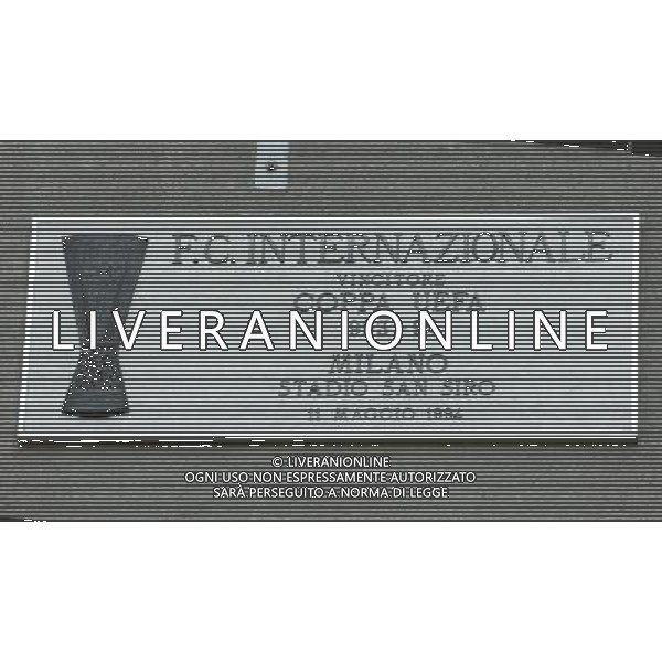 Milano 31/03/2005 Stadio Meazza Targhe Commemorative delle Vittorie di Inter e Milan nella foto: Inter Coppa Uefa 1993/94 foto Danilo Recalcati / Ag.Aldo Liverani