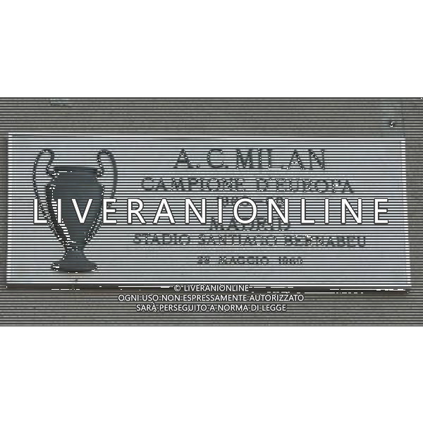 Milano 31/03/2005 Stadio Meazza Targhe Commemorative delle Vittorie di Inter e Milan nella foto: Milan Campioni D\'Europa 1968/69 foto Danilo Recalcati / Ag.Aldo Liverani