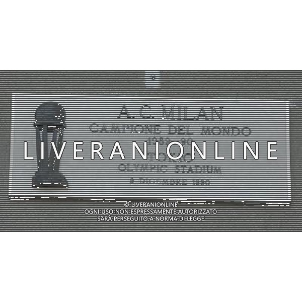 Milano 31/03/2005 Stadio Meazza Targhe Commemorative delle Vittorie di Inter e Milan nella foto: Milan Campione del Mondo 1989/90 foto Danilo Recalcati / Ag.Aldo Liverani