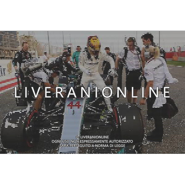 Lewis Hamilton (GBR) Mercedes AMG F1 W08 on the grid. 16.04.2017. Formula 1 World Championship, Rd 3, Bahrain Grand Prix, Sakhir, Bahrain, Race Day. ONLY ITALY AG ALDO LIVERANI SAS