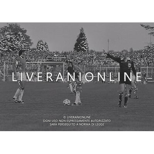 QUALIFICAZIONI MONDIALI SPAGNA 1982- 11-10 1980 LUSSEMBURGO ITALIA NELLA FOTO ARBITRO WEERINK CON FRANCO CAUSIO E GIANCARLO ANTOGNONI AG ALDO LIVERANI SAS