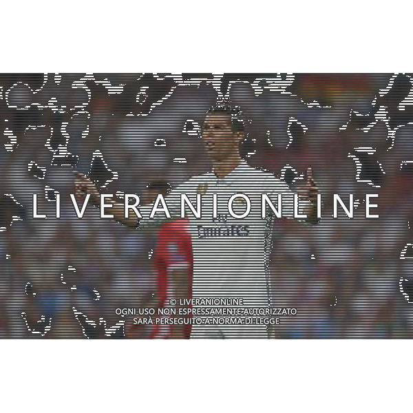 firo Fu§ball, Fussball, 18.04.2017 Uefa Champions League, CL Saison 2016/2017 Viertelfinale, RŸckspiel Real Madrid - FCB FC Bayern MŸnchen Muenchen Real Cristiano Ronaldo, Gestik, Geste, EnttŠuschung enttŠuscht Enttaeuschung enttaeuscht unzufrieden $worldrights Es gelten unsere AGB, einsehbar auf www.firosportphoto.de copyright by firo sportphoto: Coesfelder Str.207 48249 DŸlmen www.firosportphoto.de mail@firosportphoto.de (V o l k s b a n k B o c h u m - W i t t e n ) IBAN DE68 4306 0129 0341 1171 00 Tel:Ê 02594 - 9916004 Fax:Ê02594 - 9916005 AG ALDO LIVERANI SAS ONLY ITALY