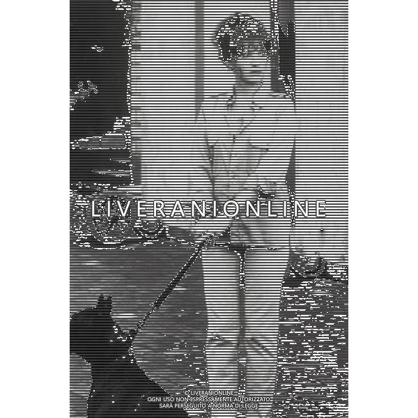 Monica Vitti, attrice italiana di teatro, cinema e televisione - Retrospettiva - Ripro Film nella foto sul set ©ARCHIVIO / AGENZIA ALDO LIVERANI SAS
