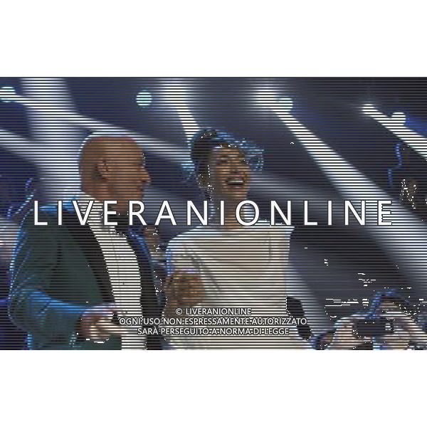 Milano ( MI ) 28/04/2017 Finale Live di ITALIA\'S GOT TALENT Nella foto: Claudio Bisio e Nina Zilli PH Lauro Montagnini / AGENZIA ALDO LIVERANI SAS