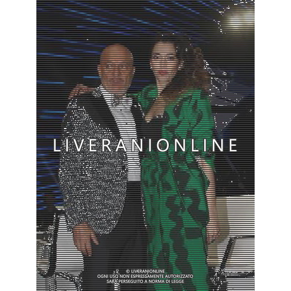 Milano ( MI ) 28/04/2017 Finale Live di ITALIA\'S GOT TALENT Nella foto: Claudio Bisio e Nina Zilli PH Lauro Montagnini / AGENZIA ALDO LIVERANI SAS
