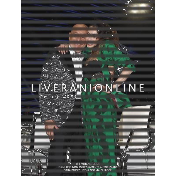 Milano ( MI ) 28/04/2017 Finale Live di ITALIA\'S GOT TALENT Nella foto: Claudio Bisio e Nina Zilli PH Lauro Montagnini / AGENZIA ALDO LIVERANI SAS