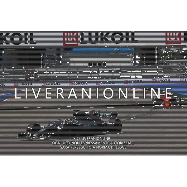 Lewis Hamilton (GBR) Mercedes AMG F1 W08. 29.04.2017. Formula 1 World Championship, Rd 4, Russian Grand Prix, Sochi Autodrom, Sochi, Russia, Qualifying Day. - Prove ufficiali qualifiche / AGENZIA ALDO LIVERANI SAS - ITALY ONLY EDITORIAL USE ONLY 