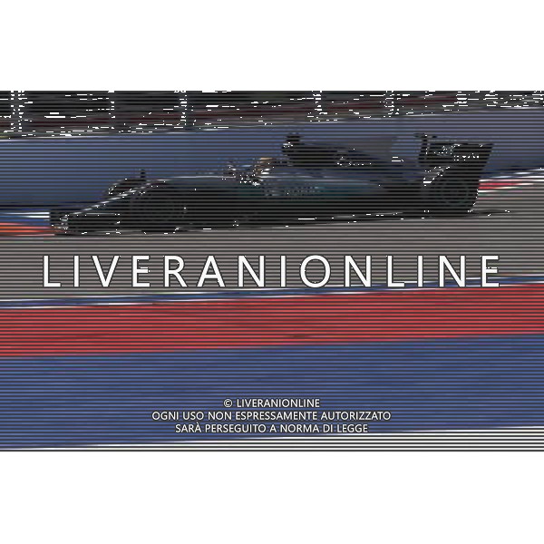Lewis Hamilton (GBR) Mercedes AMG F1 W08. 29.04.2017. Formula 1 World Championship, Rd 4, Russian Grand Prix, Sochi Autodrom, Sochi, Russia, Qualifying Day. - Prove ufficiali qualifiche / AGENZIA ALDO LIVERANI SAS - ITALY ONLY EDITORIAL USE ONLY 