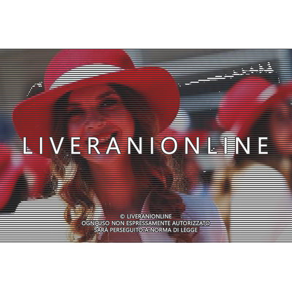 Grid girl on the drivers parade. 30.04.2017. Formula 1 World Championship, Rd 4, Russian Grand Prix, Sochi Autodrom, Sochi, Russia, Race Day. / AGENZIA ALDO LIVERANI SAS - ITALY ONLY EDITORIAL USE ONLY 