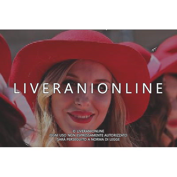 Grid girl on the drivers parade. 30.04.2017. Formula 1 World Championship, Rd 4, Russian Grand Prix, Sochi Autodrom, Sochi, Russia, Race Day. / AGENZIA ALDO LIVERANI SAS - ITALY ONLY EDITORIAL USE ONLY 