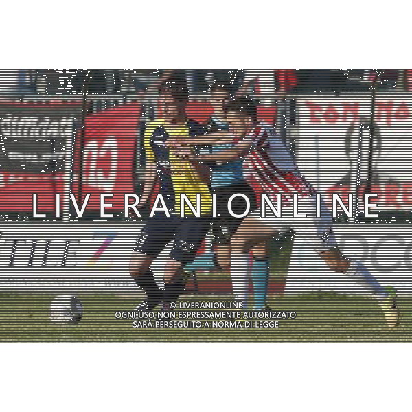 Santarcangelo - Maceratese Campionato di calcio Lega Pro girone B 30/04/2017 nella foto: Merini Matteo attaccante Malaccari Nicola ©Claudio Zamagni/Agenzia Aldo Liverani 