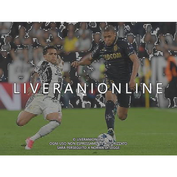 UEFA Champions League 2016/2017 Semifinale Ritorno Torino - 09.05.2017 Juventus-Monaco Nella Foto:Mbappeâ€™ Kylian - Dani Alves /Ph.Vitez-Ag. Aldo Liverani