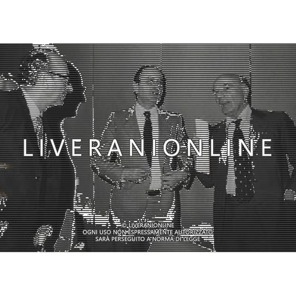RETROSPETTIVA GUIDO CARLI  stato un dirigente d\'azienda, economista e politico italiano, governatore della Banca d\'Italia dal 1960 al 1975 NELLA FOTO GUIDO CARLI CON FRANCO NICOLAZZI E THEODOLI AG ALDO LIVERANI SAS