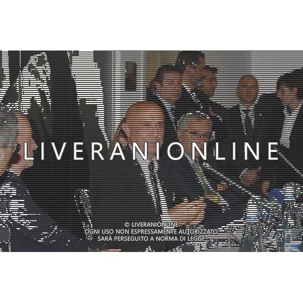 Milano ( MI ) 10/05/2017 Inaugurazione del nuovo Centro Operativo della Direzione Investigativa Antimafia Nella foto: Nunzio Antonio Ferla (Direttore della D.I.A.), Franco Gabrielli (Capo della Polizia D.G.P.S), Marco Minniti (Ministro dell\'Interno), Luciana Lamorgese (Prefetto di Milano) e Franco Roberti (Procuratore Nazionale Antimafia e Antiterrorismo) PH Lauro Montagnini AG ALDO LIVERANI SAS