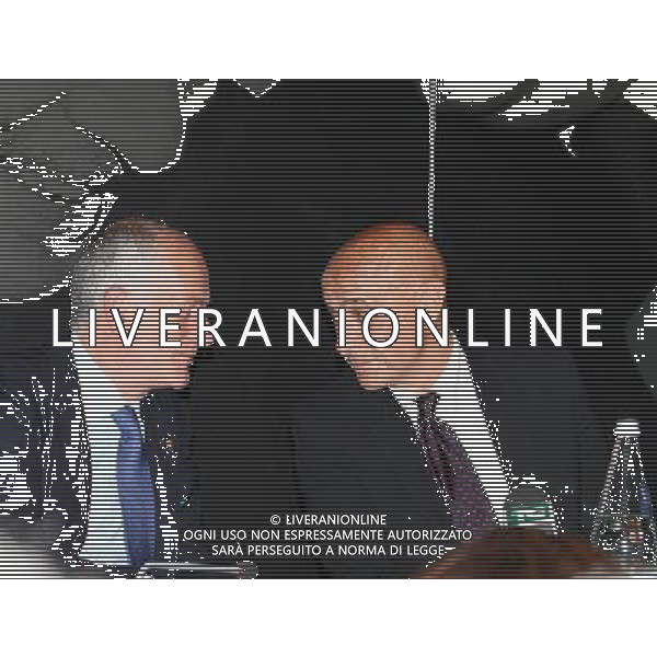 Milano ( MI ) 10/05/2017 Inaugurazione del nuovo Centro Operativo della Direzione Investigativa Antimafia Nella foto: Franco Gabrielli ( Capo della Polizia D.G.P.S ) e Marco Minniti ( Ministro dell\'Interno ) PH Lauro Montagnini AG ALDO LIVERANI SAS