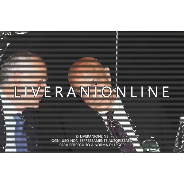 Milano ( MI ) 10/05/2017 Inaugurazione del nuovo Centro Operativo della Direzione Investigativa Antimafia Nella foto: Franco Gabrielli ( Capo della Polizia D.G.P.S ) e Marco Minniti ( Ministro dell\'Interno ) PH Lauro Montagnini AG ALDO LIVERANI SAS
