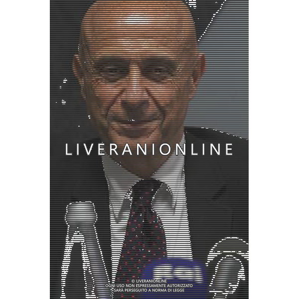 Milano ( MI ) 10/05/2017 Inaugurazione del nuovo Centro Operativo della Direzione Investigativa Antimafia Nella foto: Marco Minniti ( Ministro dell\'Interno ) PH Lauro Montagnini AG ALDO LIVERANI SAS