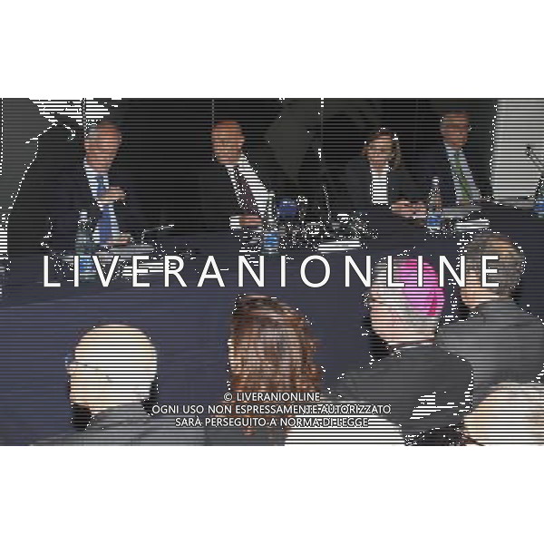 Milano ( MI ) 10/05/2017 Inaugurazione del nuovo Centro Operativo della Direzione Investigativa Antimafia Nella foto: Nunzio Antonio Ferla (Direttore della D.I.A.), Franco Gabrielli (Capo della Polizia D.G.P.S), Marco Minniti (Ministro dell\'Interno), Luciana Lamorgese (Prefetto di Milano) e Franco Roberti (Procuratore Nazionale Antimafia e Antiterrorismo) PH Lauro Montagnini AG ALDO LIVERANI SAS