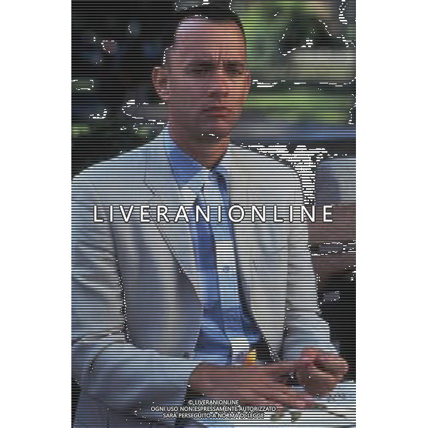 Scene del film \'Forrest Gump\' del 1994 diretto da Robert Zemeckis - Retrospettiva nella foto Tom Hanks Â©ARCHIVIO / AGENZIA ALDO LIVERANI SAS