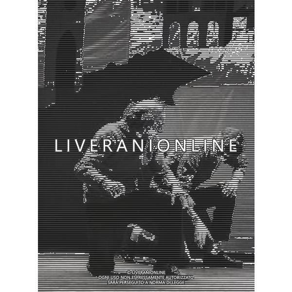 RETROSPETTIVA PIETRO VALPREDA  stato un anarchico, scrittore, poeta e ballerino italiano, noto per il suo coinvolgimento nel procedimento giudiziario per la strage di Piazza Fontana NELLA FOTO PIETRO VALPREDA IN UNO SPETTACOLO NEL 1985 AG ALDO LIVERANI SAS