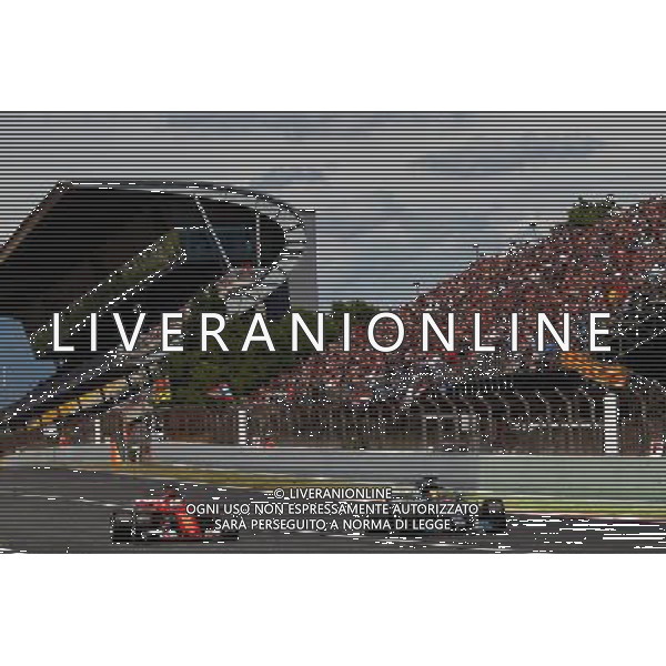(L to R): Sebastian Vettel (GER) Ferrari SF70H and Lewis Hamilton (GBR) Mercedes AMG F1 W08 battle for position. 14.05.2017. Formula 1 World Championship, Rd 5, Spanish Grand Prix, Barcelona, Spain, Race Day. AG ALDO LIVERANI SAS ONLY ITALY
