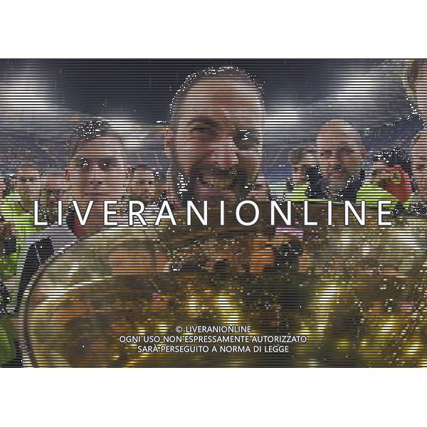 Coppa Italia TIM Cup 2016/2017 Finale Roma - 17.05.2017 Juventus-Lazio Nella Foto: esultanza e festeggiamenti dei giocatori della juventus con la coppa - gonzalo higuain /Ph.Vitez-Ag. Aldo Liverani