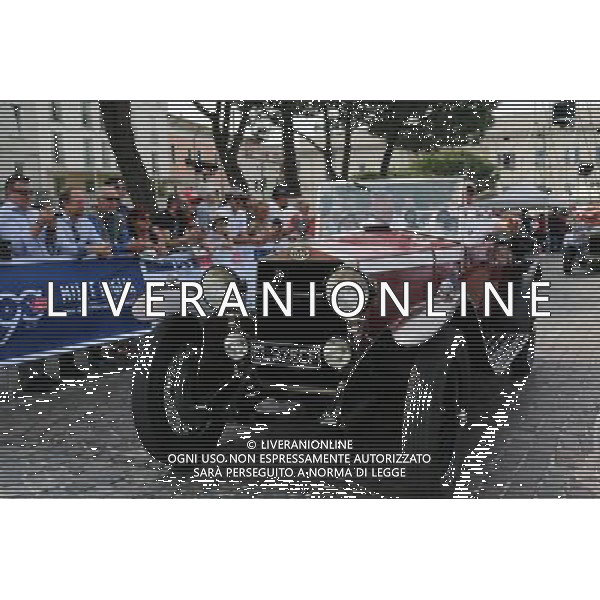 Mille Miglia 2017: passaggi da Brescia a Padova. Auto 7 Riboldi a Desenzano del Garda PH FOTOLIVE MARCO RIZZINI /AGENZIA ALDO LIVERANI SAS