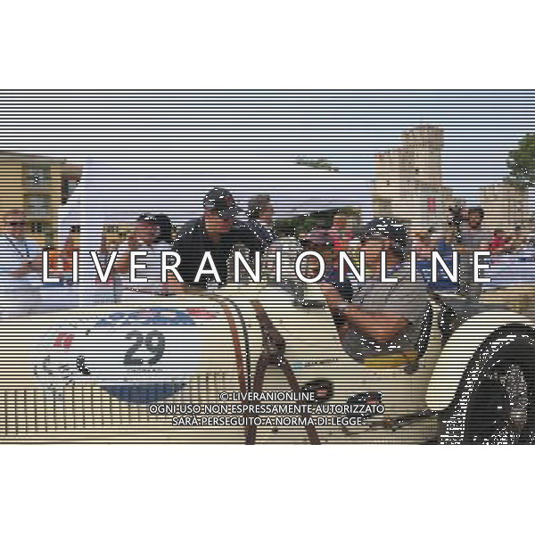 Mille Miglia 2017: passaggi da Brescia a Padova. Auto 29 Sielecki a Sirmione PH FOTOLIVE MARCO RIZZINI /AGENZIA ALDO LIVERANI SAS