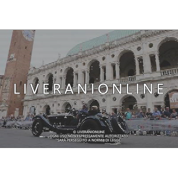 Mille Miglia 2017: passaggi da Brescia a Padova. Passaggio a Vicenza PH FOTOLIVE MARCO RIZZINI /AGENZIA ALDO LIVERANI SAS