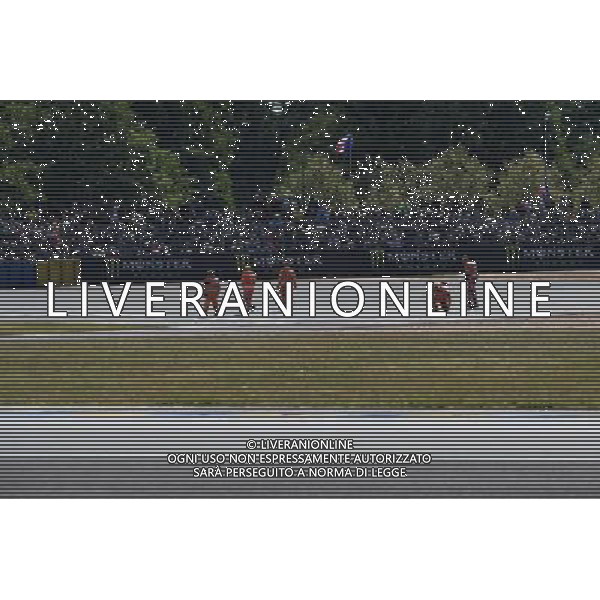 21.05.2017.Circuito delle 24 ore di Le Mans. Le mans, Francia.Controlli Tecnici sulla pista dopo incidente. ©PIAZZOLLA /AGENZIA ALDO LIVERANI SAS Moto 3 Motomondiale Circuito delle 24 ore di Le Mans Francia Gara 21/05/2017