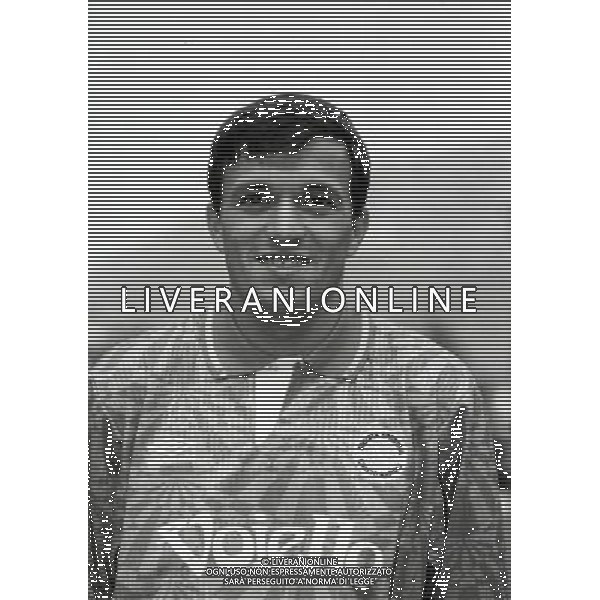 RETROSPETTIVA FAUSTO PARI CALCIATORE 1993-1994 NELLA FOTO FAUSTO PARI CON LA MAGLIA DEL NAPOLI AG ALDO LIVERANI SAS