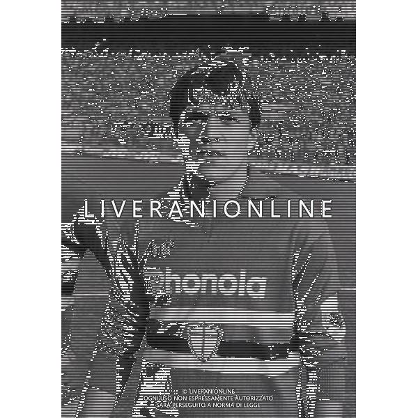 RETROSPETTIVA FAUSTO PARI CALCIATORE 1984-1985 NELLA FOTO FAUSTO PARI CON LA MAGLIA DELLA SAMPDORIA AG ALDO LIVERANI SAS
