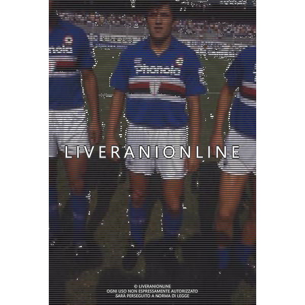 RETROSPETTIVA FAUSTO PARI CALCIATORE NELLA FOTO FAUSTO PARI CON LA MAGLIA DELLA SAMPDORIA AG ALDO LIVERANI SAS