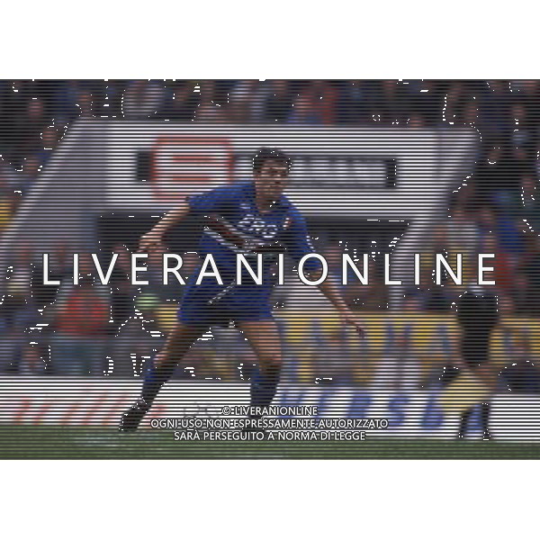 RETROSPETTIVA FAUSTO PARI CALCIATORE NELLA FOTO FAUSTO PARI CON LA MAGLIA DELLA SAMPDORIA AG ALDO LIVERANI SAS