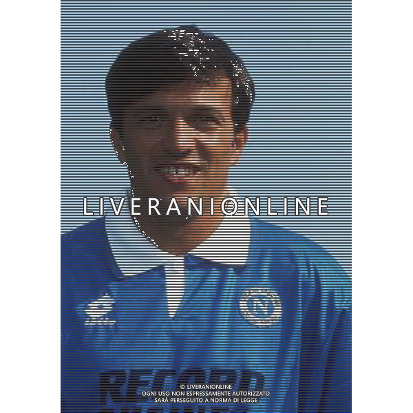 RETROSPETTIVA FAUSTO PARI CALCIATORE NELLA FOTO FAUSTO PARI CON LA MAGLIA DEL NAPOLI AG ALDO LIVERANI SAS