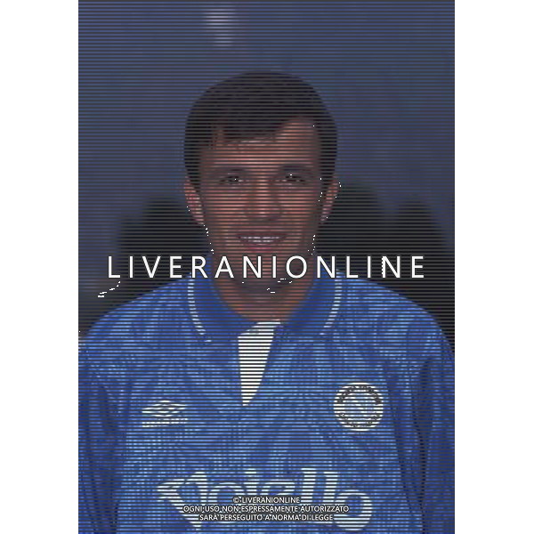RETROSPETTIVA FAUSTO PARI CALCIATORE NELLA FOTO FAUSTO PARI CON LA MAGLIA DEL NAPOLI AG ALDO LIVERANI SAS