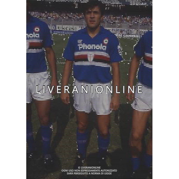 RETROSPETTIVA FAUSTO PARI CALCIATORE NELLA FOTO FAUSTO PARI CON LA MAGLIA DELLA SAMPDORIA AG ALDO LIVERANI SAS