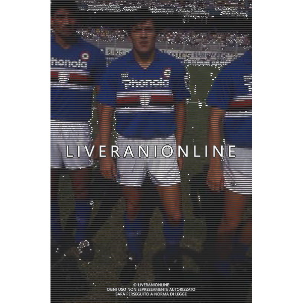RETROSPETTIVA FAUSTO PARI CALCIATORE NELLA FOTO FAUSTO PARI CON LA MAGLIA DELLA SAMPDORIA AG ALDO LIVERANI SAS