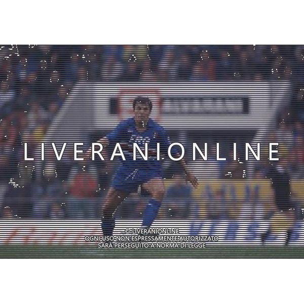 RETROSPETTIVA FAUSTO PARI CALCIATORE NELLA FOTO FAUSTO PARI CON LA MAGLIA DELLA SAMPDORIA AG ALDO LIVERANI SAS