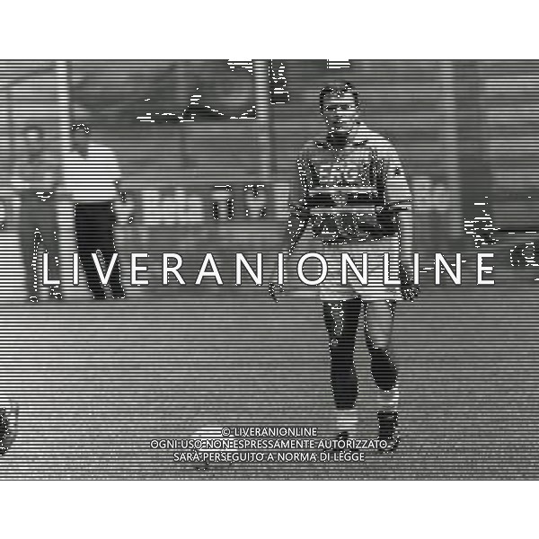RETROSPETTIVA FAUSTO PARI CALCIATORE NELLA FOTO FAUSTO PARI CON LA MAGLIA DELLA SAMPDORIA AG ALDO LIVERANI SAS