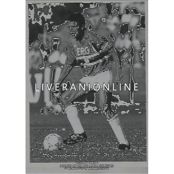RETROSPETTIVA FAUSTO PARI CALCIATORE NELLA FOTO FAUSTO PARI CON LA MAGLIA DELLA SAMPDORIA AG ALDO LIVERANI SAS