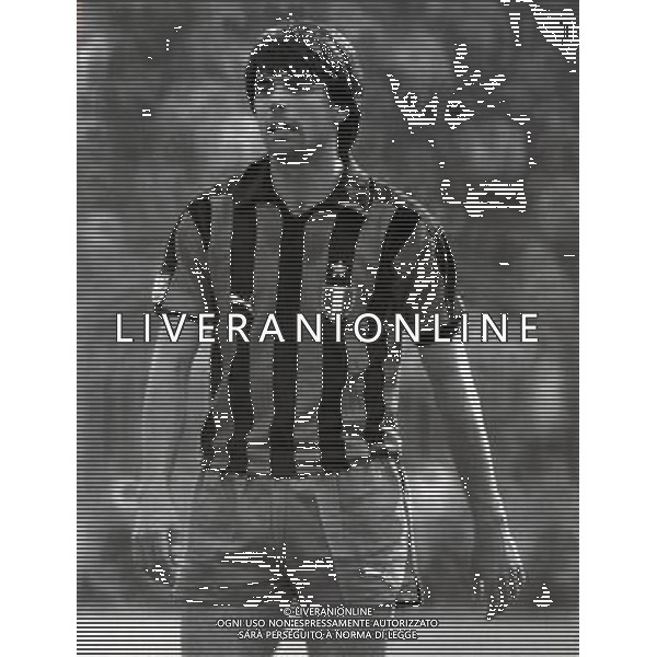 RETROSPETTIVA AMBU CLAUDIO CALCIATORE NELLA FOTO AMBU CLAUDIO CON LA MAGLIA DELL\'INTER AG ALDO LIVERANI SAS
