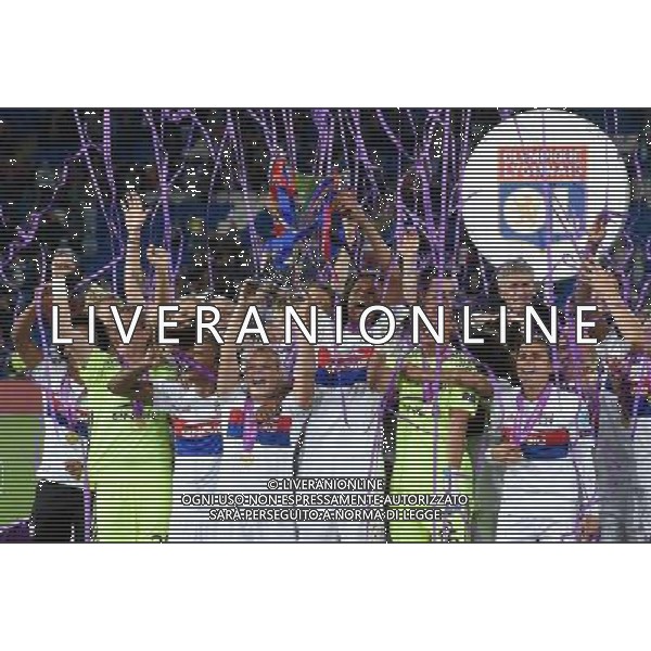 UEFA Women\'s Champions League 2016/2017 Finale Cardiff (Galles) - 01.06.2017 Lione-Paris Saint Germain Nella Foto: l\'esultanza e la gioia delle giocatrici del lione con la coppa dei campioni /Ph.Vitez-Ag. Aldo Liverani